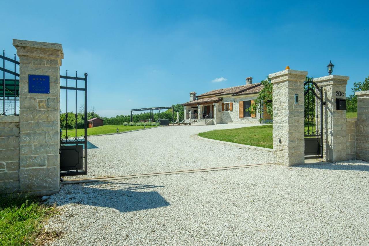 Vila Elida Pazin Exteriér fotografie