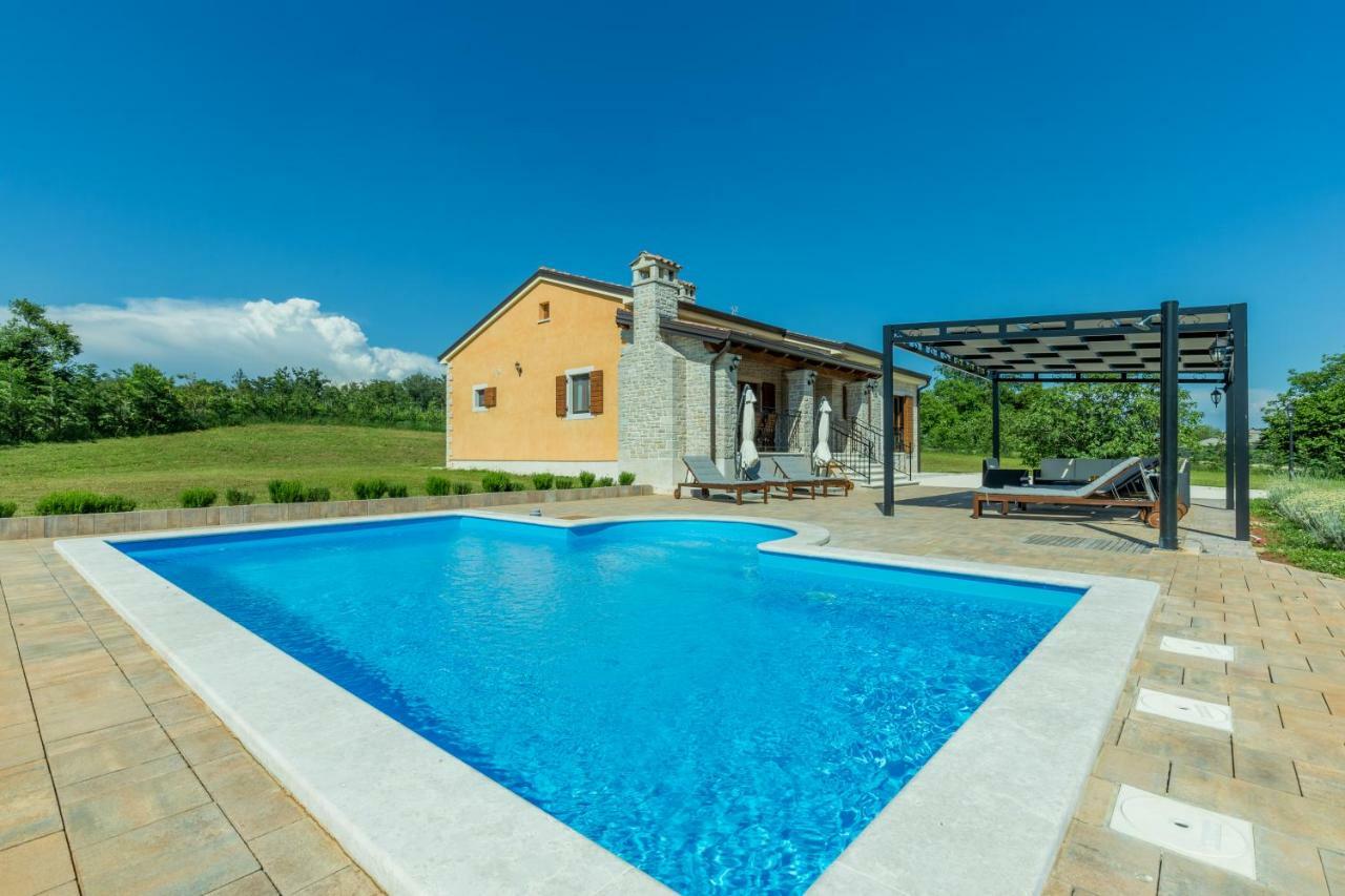 Vila Elida Pazin Exteriér fotografie