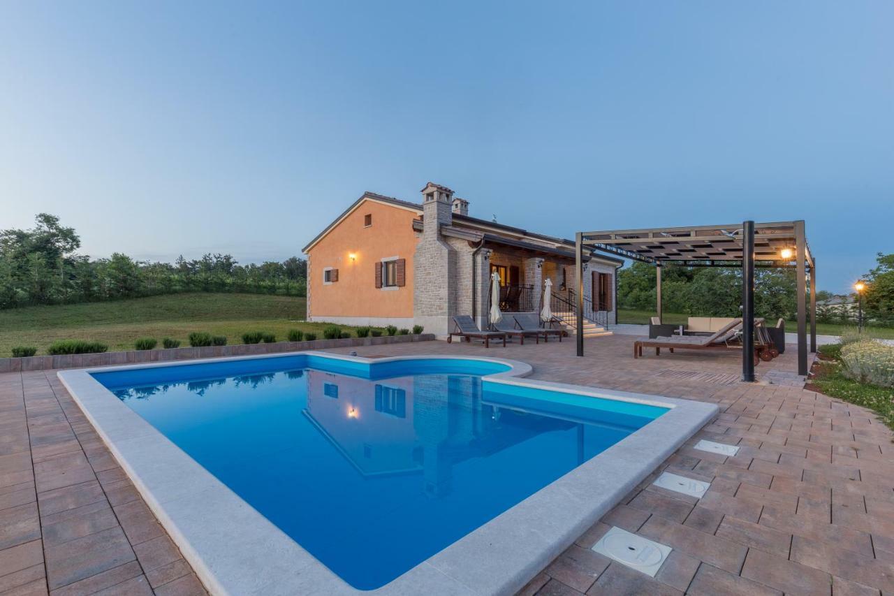 Vila Elida Pazin Exteriér fotografie